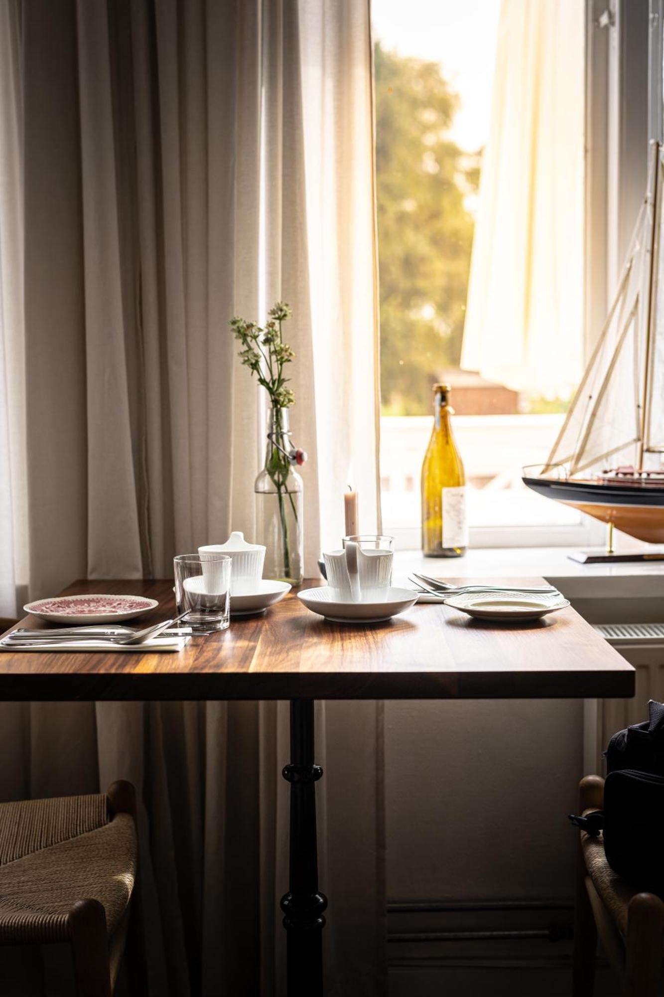 Arnfeldt Hotel Ærøskøbing Kültér fotó